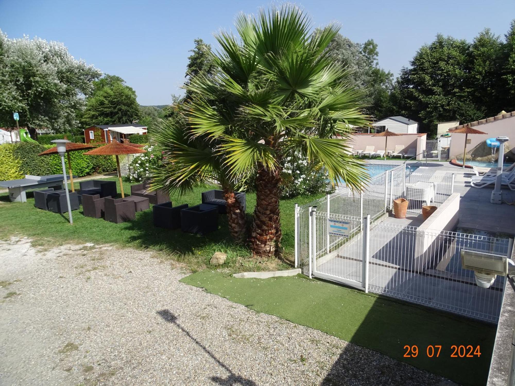 Hotel Camping Les Nysades Mirepoix  Exterior foto